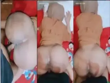 Doggy cewek nakal pantat gede poster