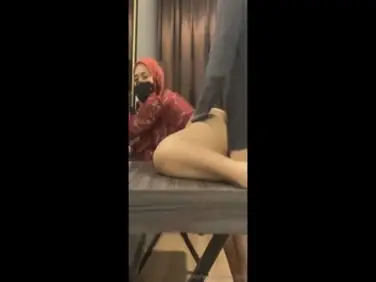 Tante Kebaya Merah Beraksi Lagi Lakukan Posisi Maut poster